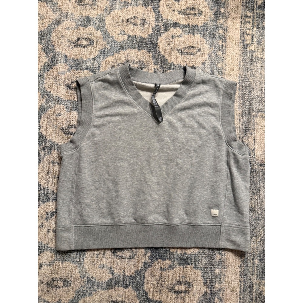 Vuori Sedona Vest Light Heather Grey Size Medium NWOT